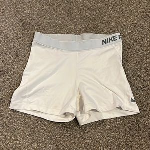 Nike Pro Combat Shorts - White